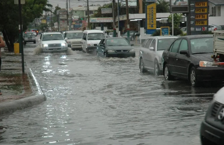 El COE Actualiza Alerta ante Formación de Tormenta Tropical Ernesto