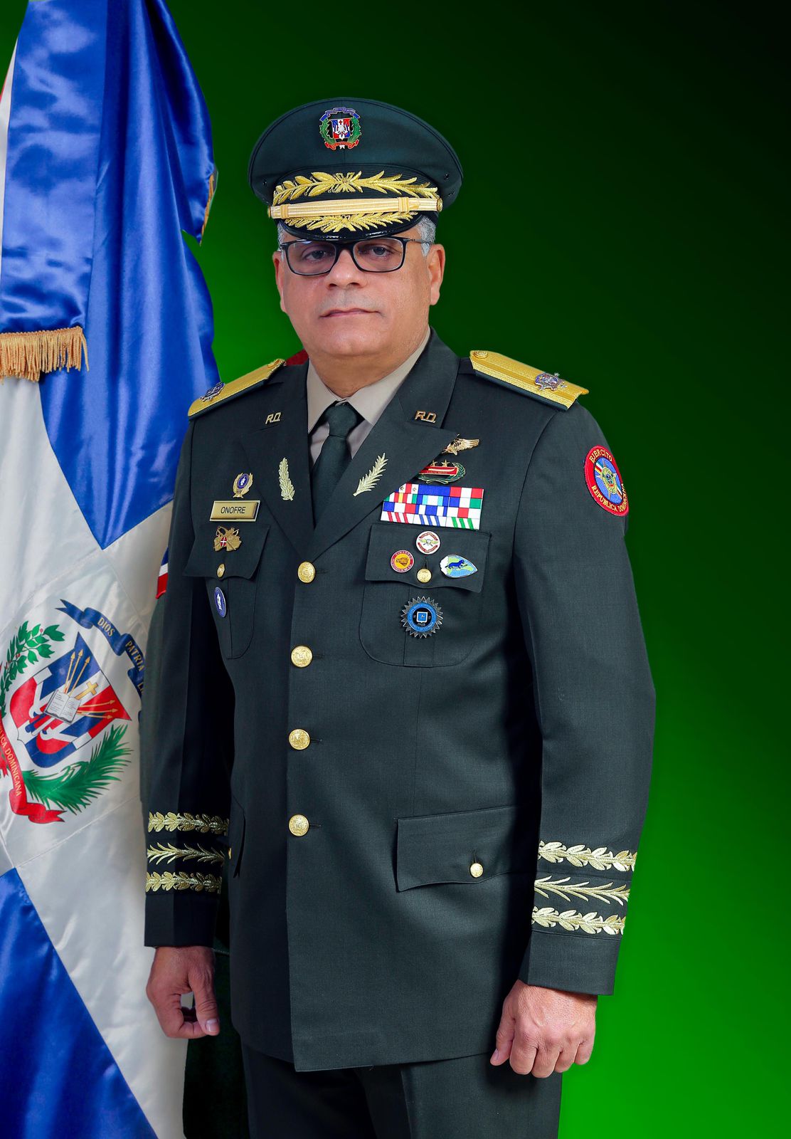 Carlos Antonio Fernández Onofre, Nuevo Ministro de Defensa de la República Dominicana tras 40 Años de Servicio Militar