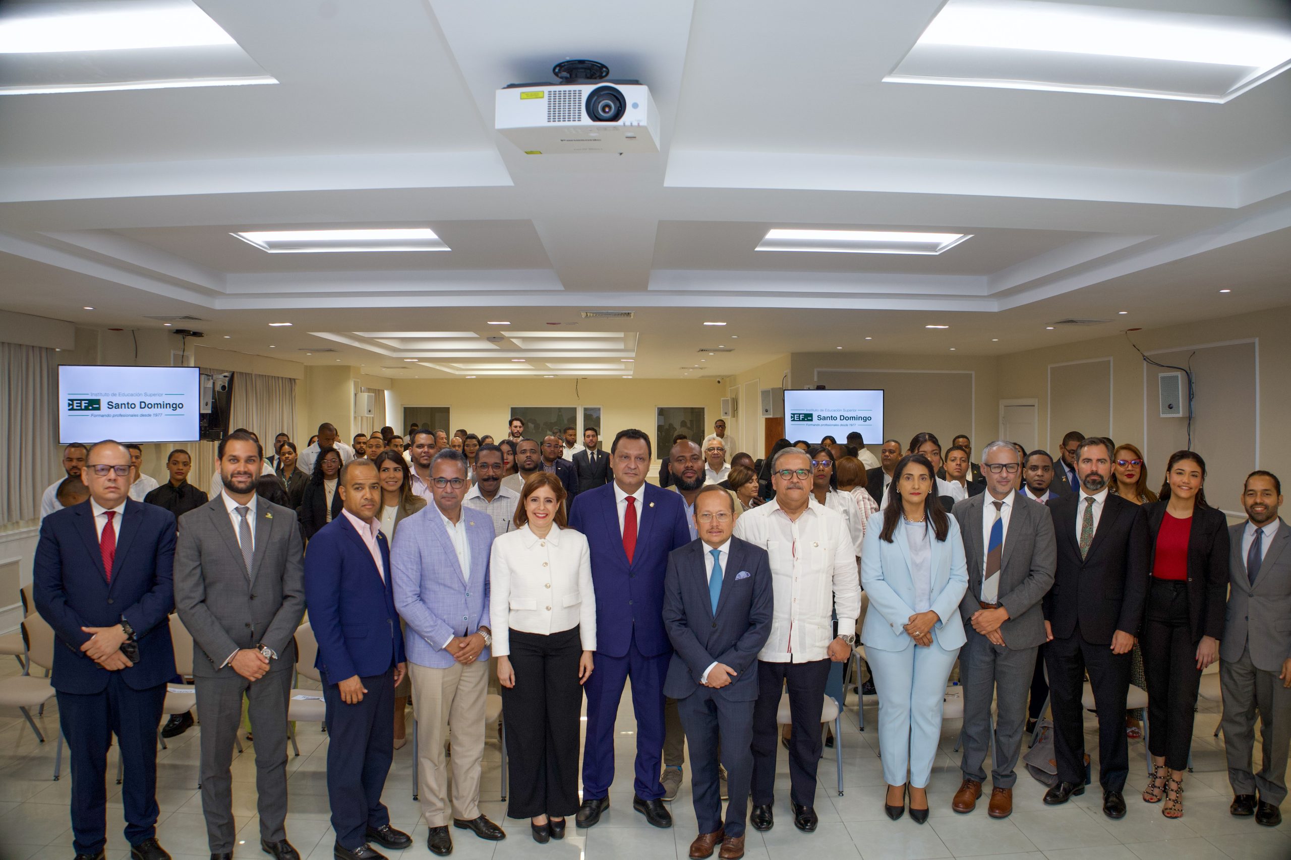 Impulsan Programa de Fortalecimiento de Liderazgo y Políticas Públicas para Autoridades Electas en República Dominicana