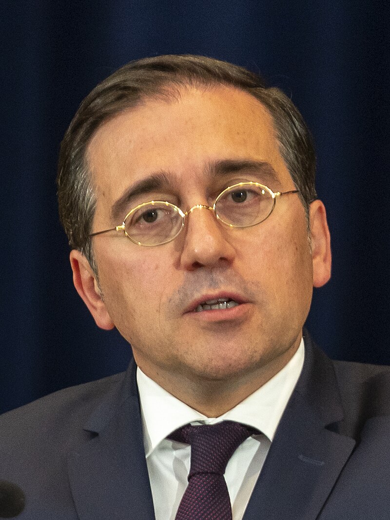 El ministro de Exteriores español defiende a Zapatero y aborda la crisis electoral en Venezuela