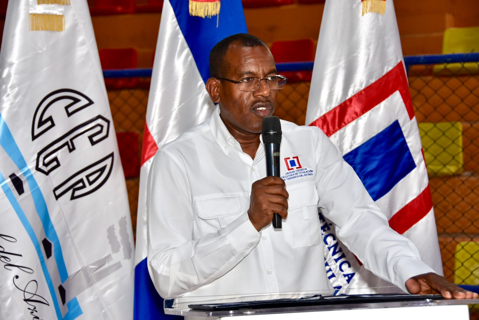 Inician trabajos de titulación de terrenos en Barahona, beneficiando a 8,000 personas