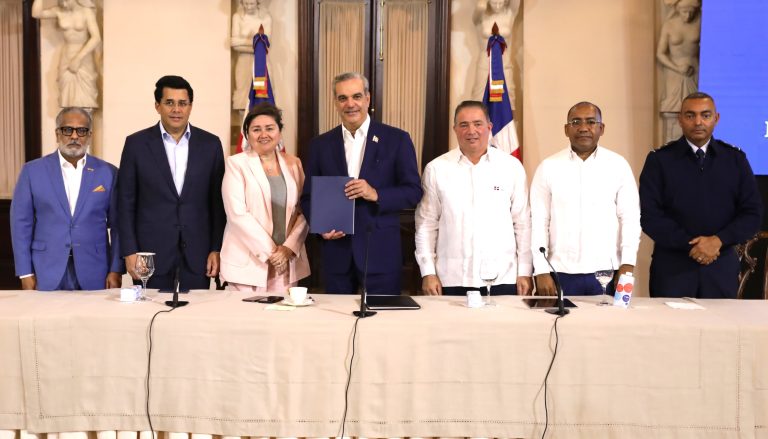 Presidente Abinader Celebra Categoría 1 de Seguridad Operacional de la FAA para la Aviación Dominicana