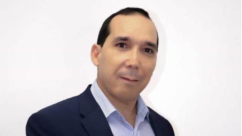 Sí, soy zurdo: Ángel Puello con libro digital