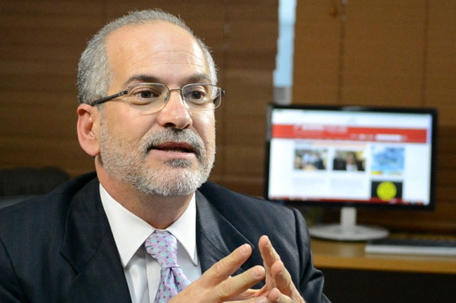 Continúan los Debates sobre la Reforma Constitucional Propuesta por el Poder Ejecutivo