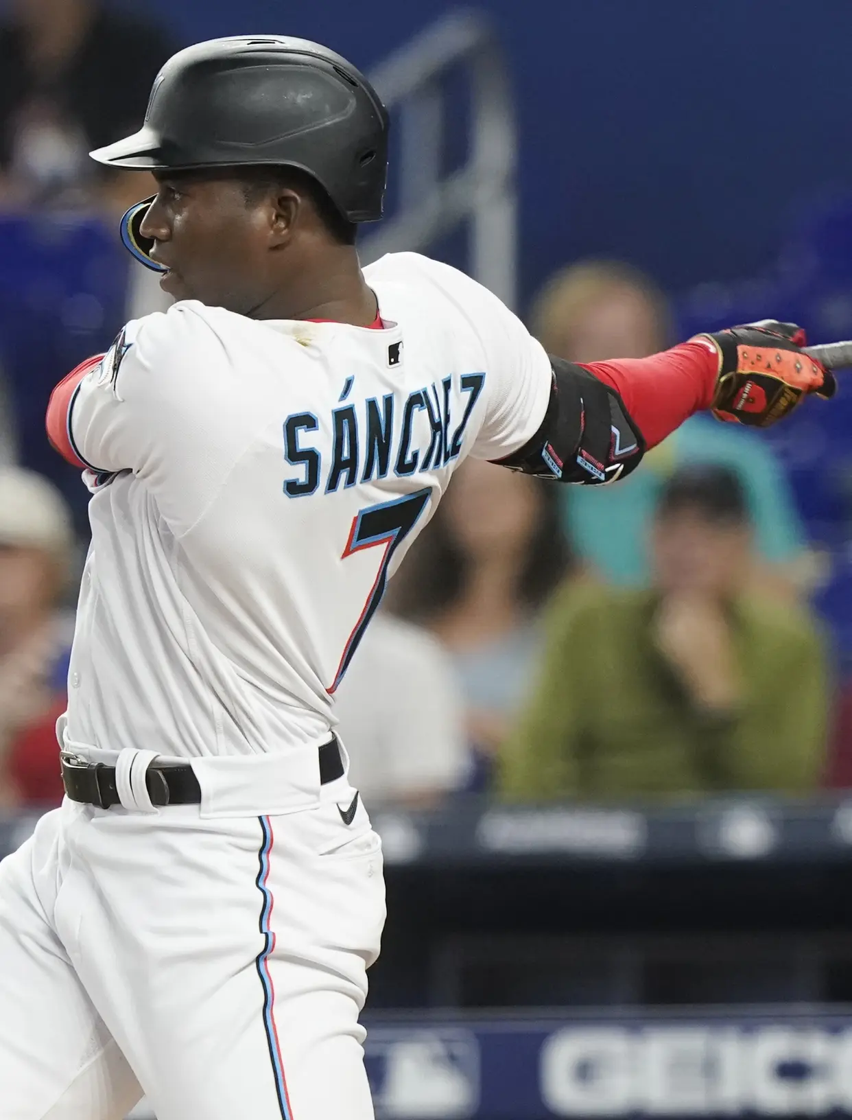 Jesús Sánchez impulsa la victoria de los Marlins con una destacada actuación ante los Dodgers