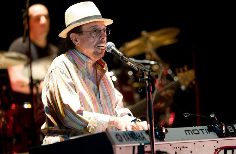 Fallece el icónico músico brasileño Sergio Mendes a los 83 años