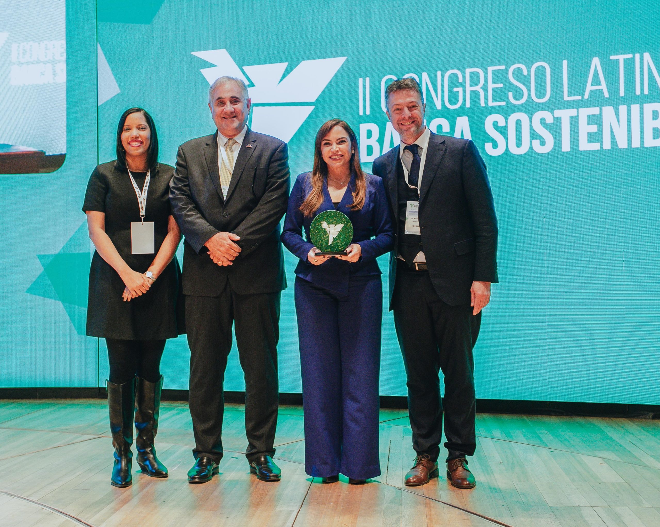 Banreservas recibe premio internacional por su programa de inclusión financiera