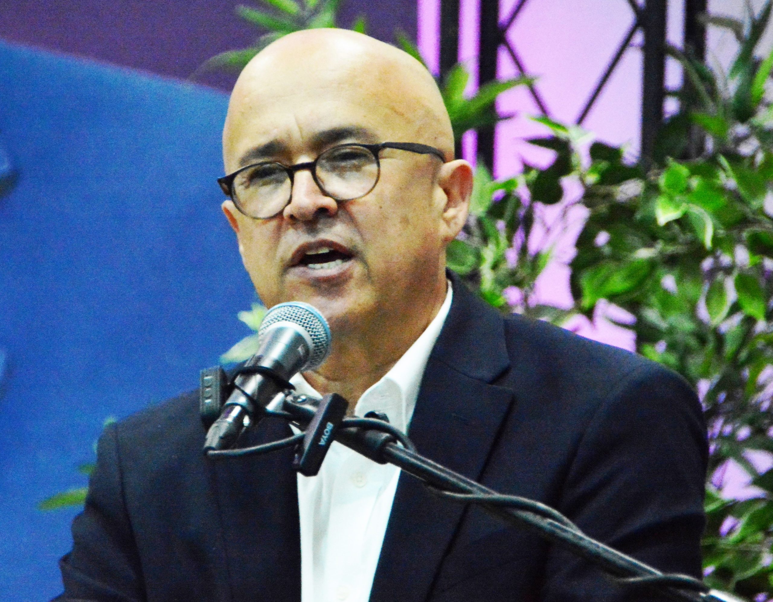 Francisco Domínguez Brito rechaza propuesta de fusionar el MINERD con el MESCYT