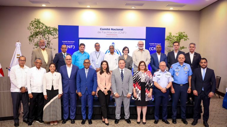 Autoridades del sector aeronáutico dominicano impulsan medidas para mejorar el transporte aéreo