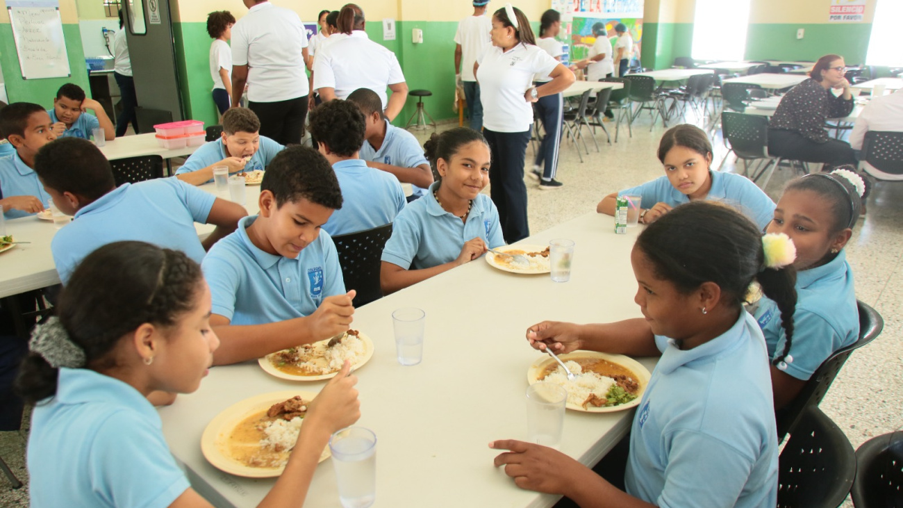 Inabie destaca efectividad del Programa de Alimentación Escolar con un 95 % de éxito en el inicio del año escolar 2024-2025