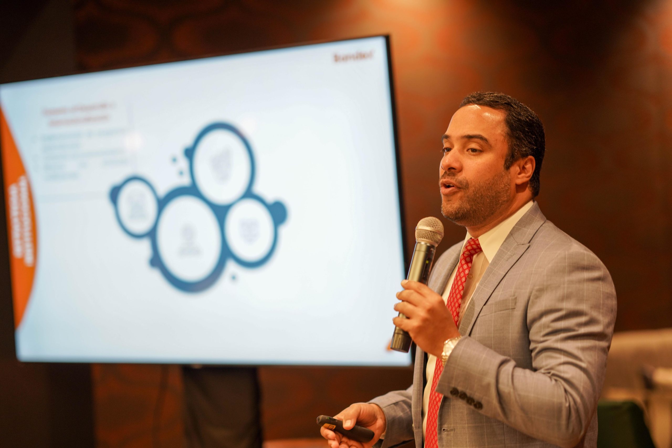 BANDEX experimenta un crecimiento notable en su cartera de préstamos y utilidades