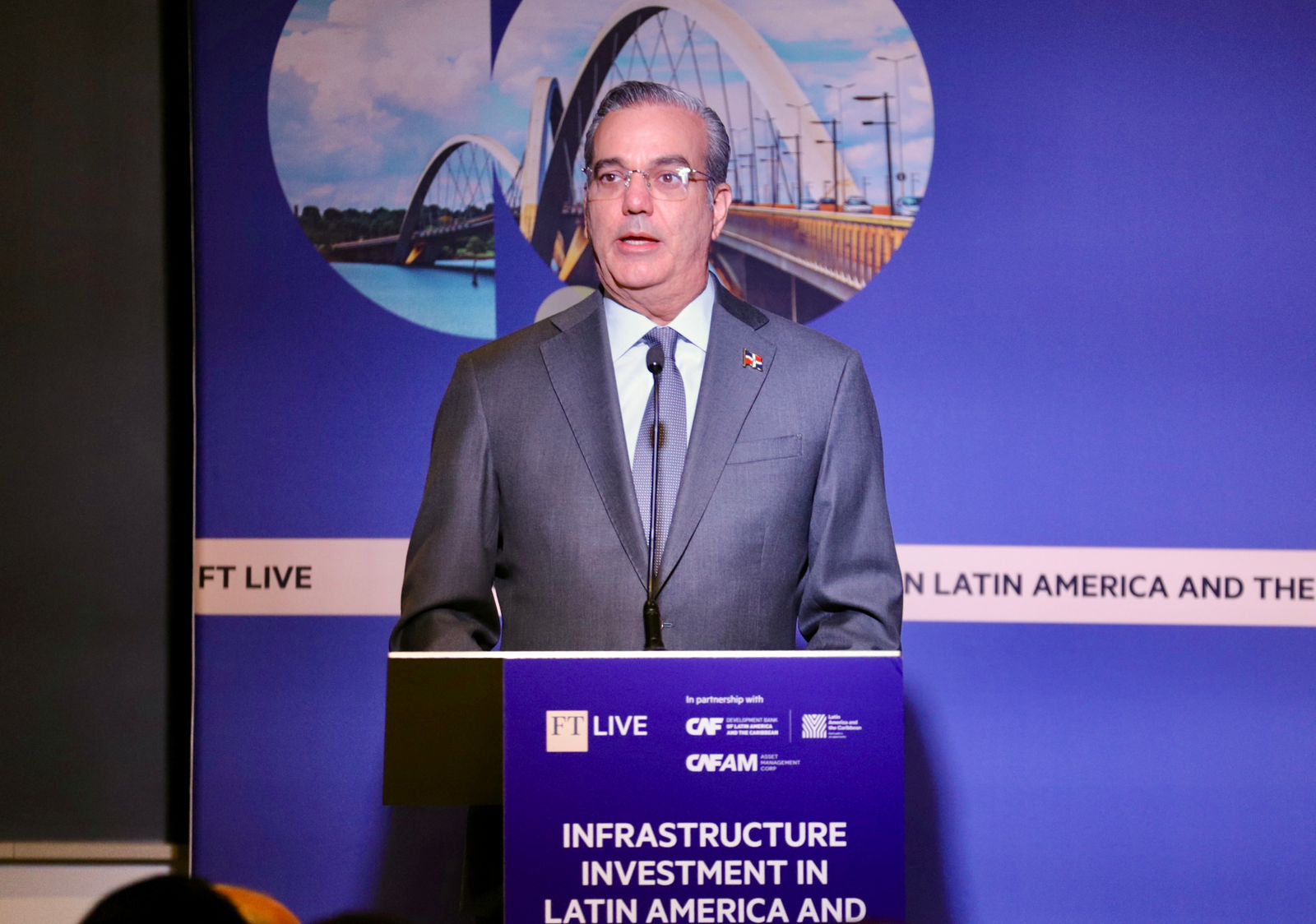 Luis Abinader destaca el crecimiento económico y el atractivo de inversión en República Dominicana durante conferencia internacional en Nueva York