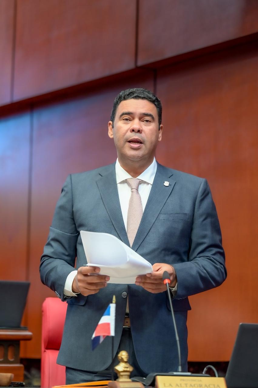 Senadores Reafirman su Compromiso con la Cesantía Laboral en la Reforma del Código de Trabajo