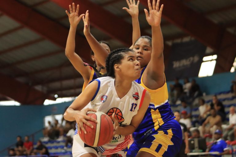 San Lázaro toma ventaja en la serie final del Torneo de Baloncesto Superior Femenino del Distrito Nacional