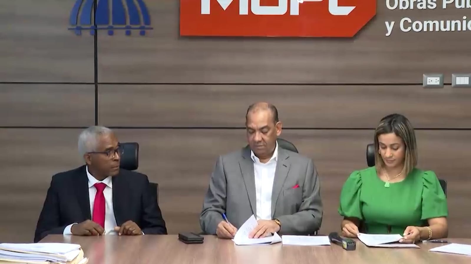 Obras Públicas recibe en usufructo 40 mil metros cuadrados de terrenos del CEA en Boca Chica