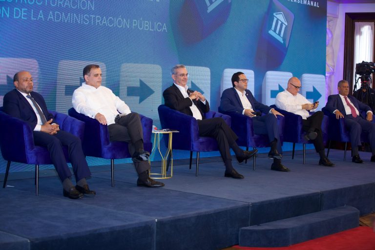 Presidente Abinader presenta segunda reforma de unificación de ministerios e instituciones estatales