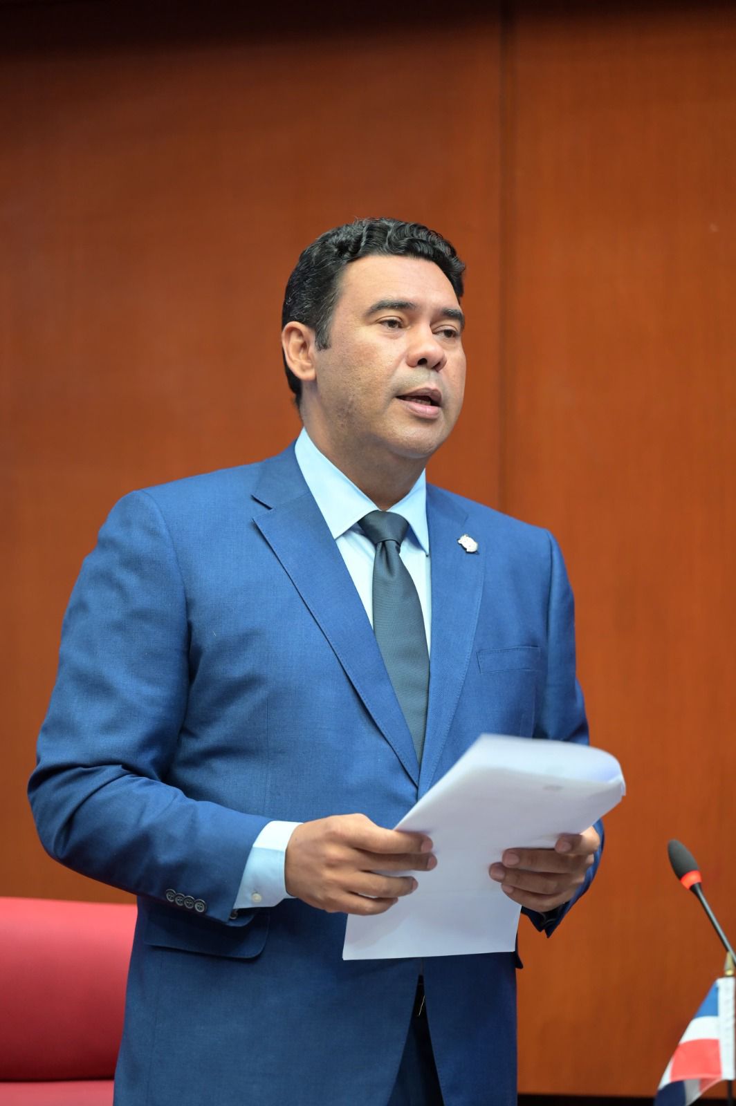 Senador Rafael Barón Duluc Desmiente Rumores sobre Eliminación de Cesantía Laboral