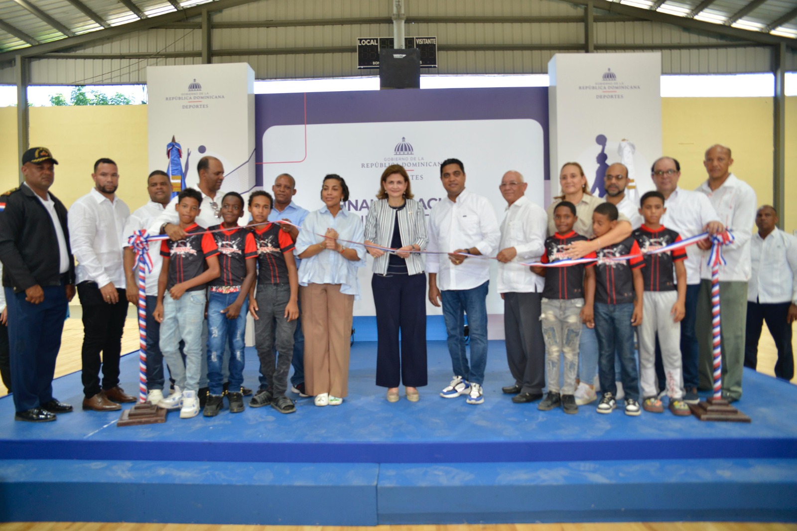 Santiago Rodríguez y Montecristi reciben nuevas instalaciones deportivas entregadas por la Vicepresidenta Raquel Peña