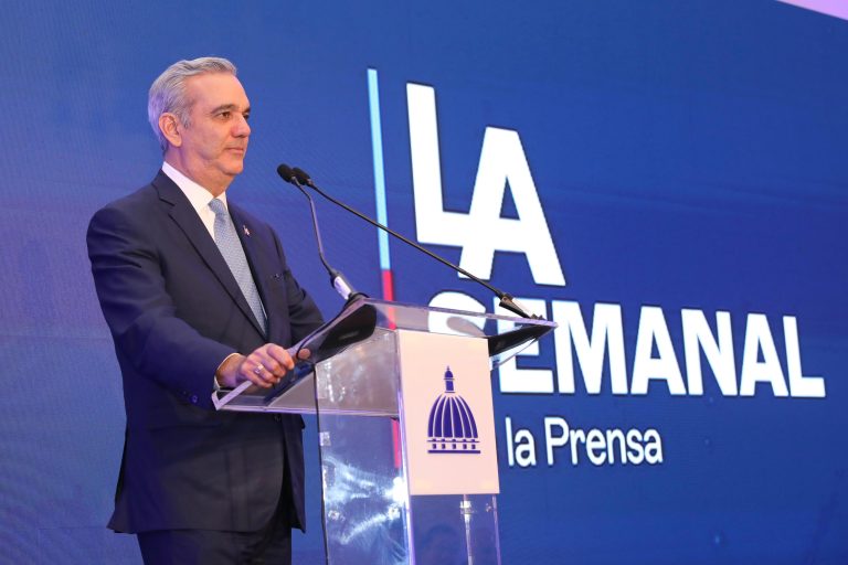 Presidente Abinader llama a cumplir con la Declaración Jurada de Bienes y destaca logros en política exterior