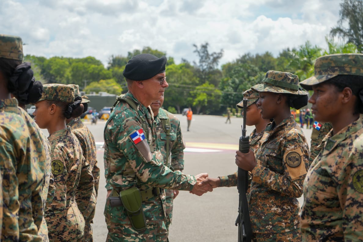 El Comandante General del Ejército realiza visita estratégica a importantes unidades operativas