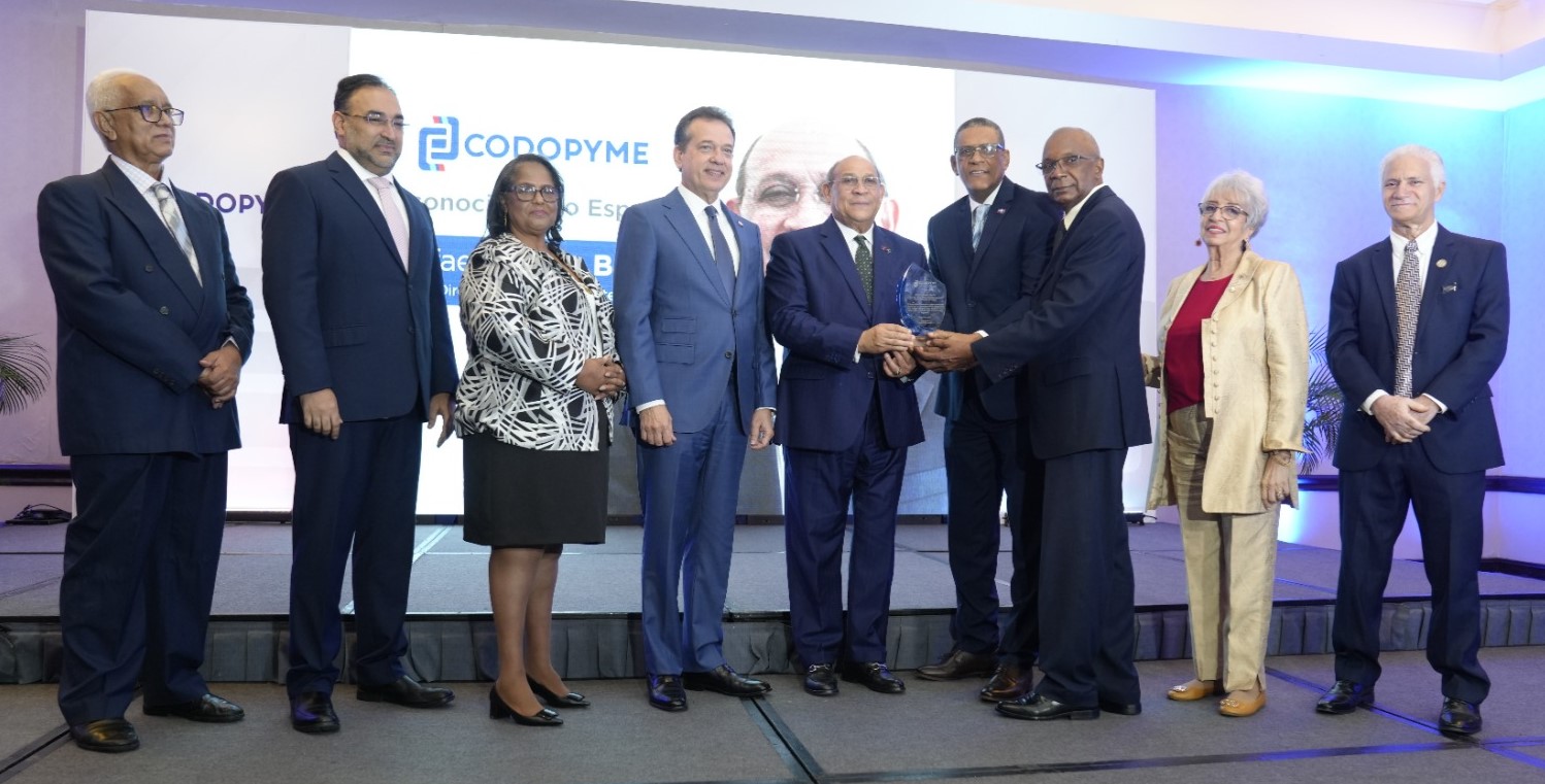 CODOPYME reconoce al director del INFOTEP, Rafael Santos Badía, por su compromiso con el desarrollo de las Mipymes en República Dominicana