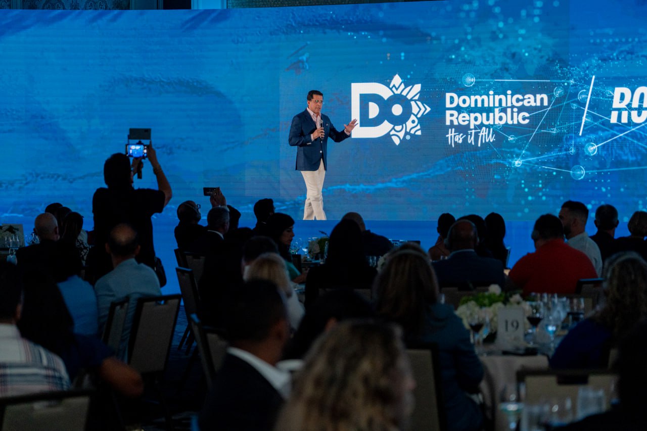 República Dominicana Exhibe su Potencial Turístico en Orlando: Roadshow Atrae a Más de 350 Operadores del Sector