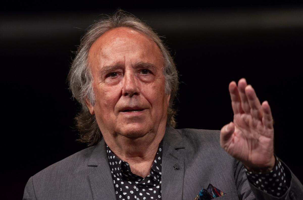 Joan Manuel Serrat recibe el galardón a las artes con un emotivo discurso sobre la vida, los valores y sus raíces