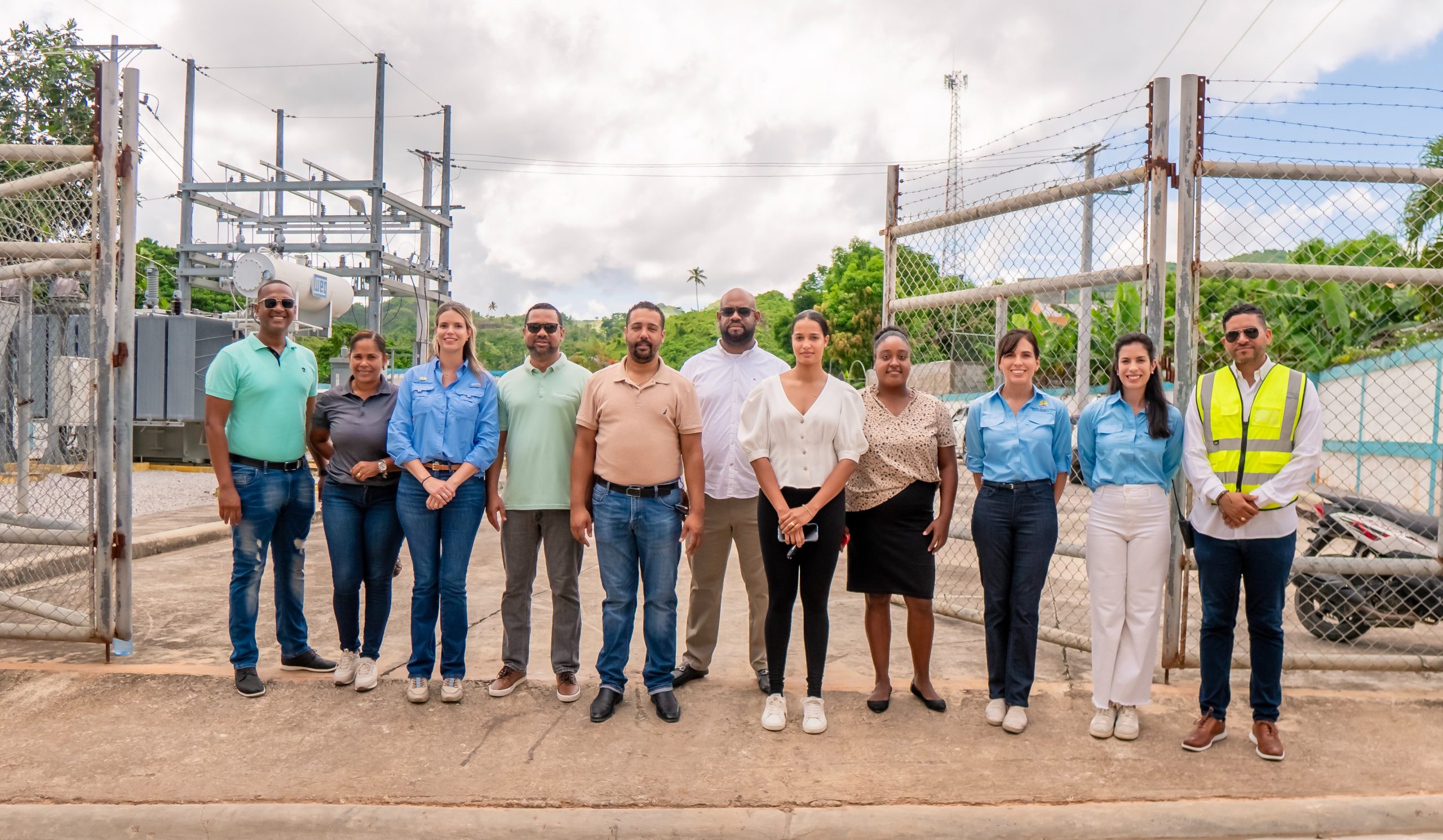 Autoridades de Las Terrenas y Luz y Fuerza Buscan Soluciones para Garantizar el Suministro Eléctrico