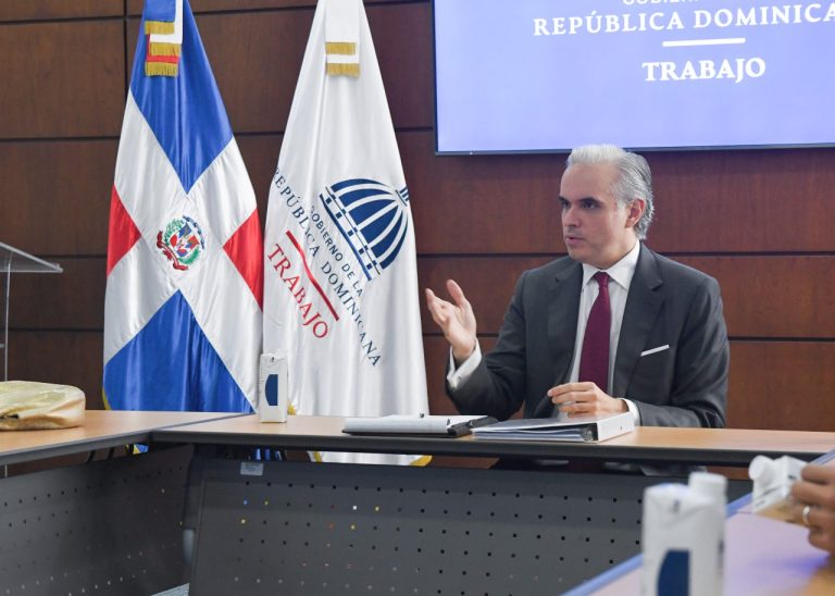 Reducción en el país de tasa de desocupación laboral refleja esfuerzos del Gobierno en mejorar productividad y garantizar más empleos
