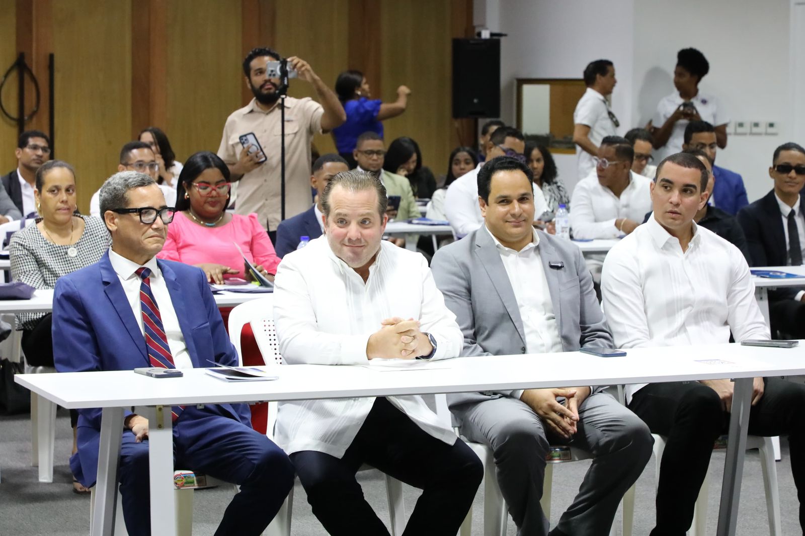 El PRM lanza curso especializado en Derecho Diplomático y Consular para fortalecer la formación política y gestión pública