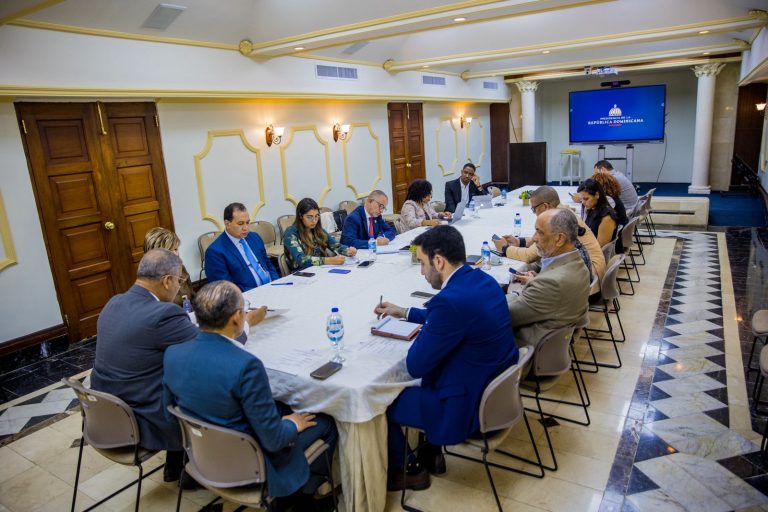 Se Conforma Equipo de Coordinación para Reestructuración de Órganos Públicos y Ejecución de Fusiones Anunciadas