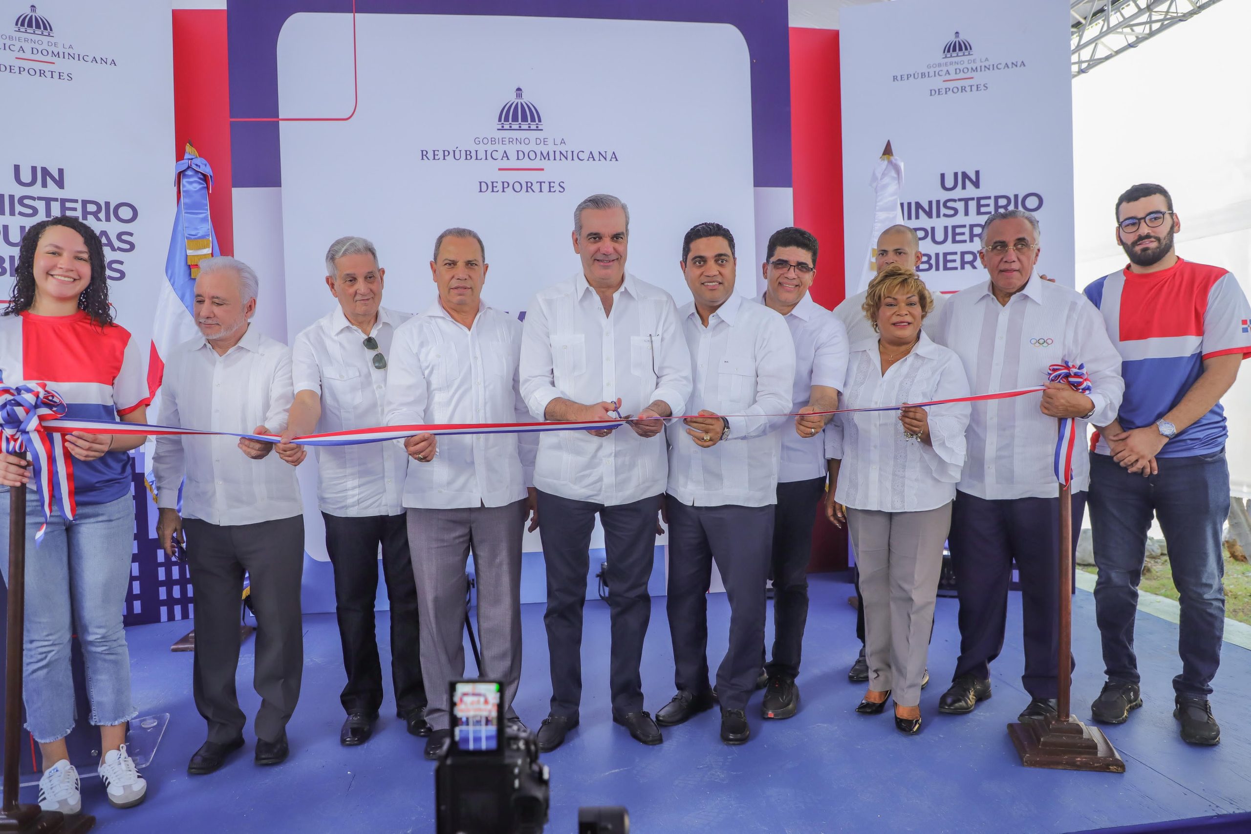 Presidente Luis Abinader Entrega 227 Apartamentos y Obras Clave en Santo Domingo Norte