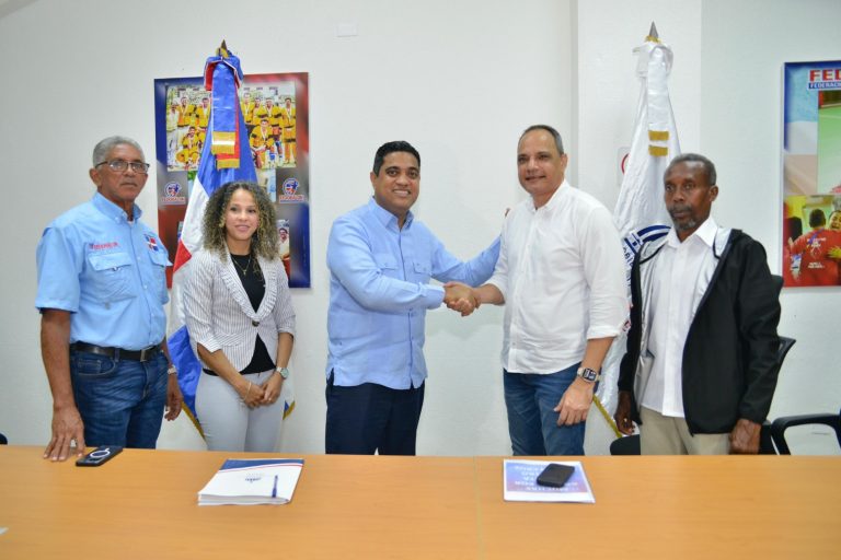 El Ministro de Deportes Kelvin Cruz impulsa el desarrollo deportivo con visitas a diversas federaciones
