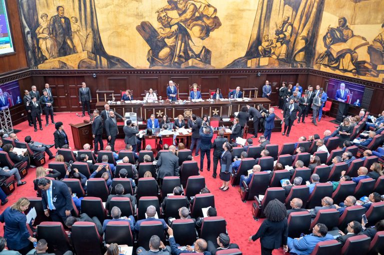 Asamblea Nacional Revisora Aprueba Modificación Constitucional para Aclarar la Sucesión en Vacantes Municipales