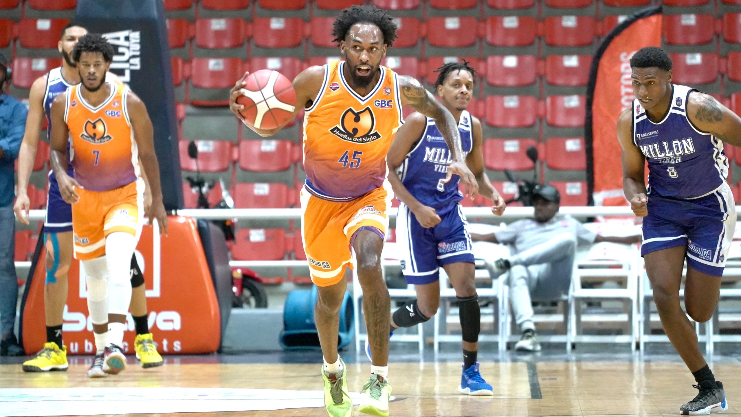 Huellas del Siglo Asegura su Lugar en la Fase de Clasificación del TBS Distrito 2024