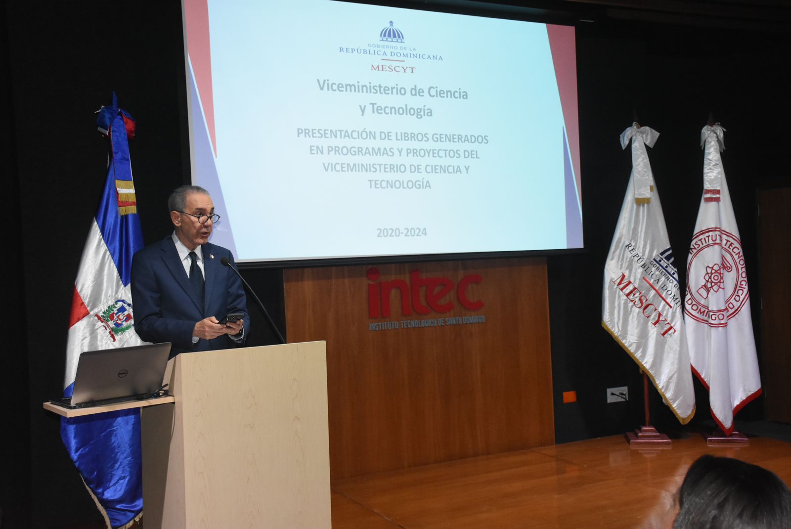 García Fermín valora el papel de la Ciencia y la Tecnología para buscar soluciones a las necesidades actuales sin comprometer los recursos para las generaciones futuras