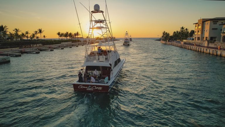 Black Gold lidera en el vigésimo Clásico de Pesca al Marlin Azul en Cap Cana
