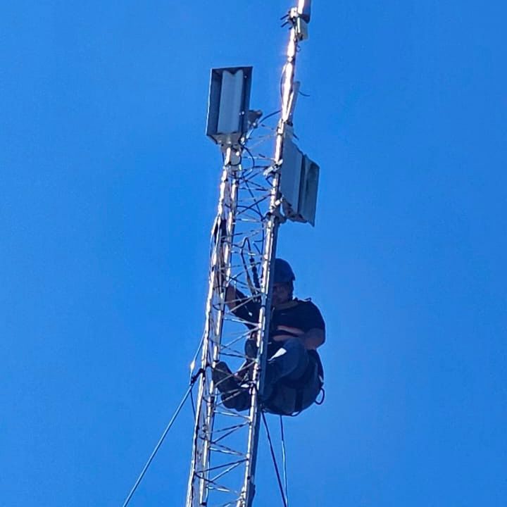 INDOTEL clausura emisoras ilegales en su esfuerzo por regular el espectro radioeléctrico