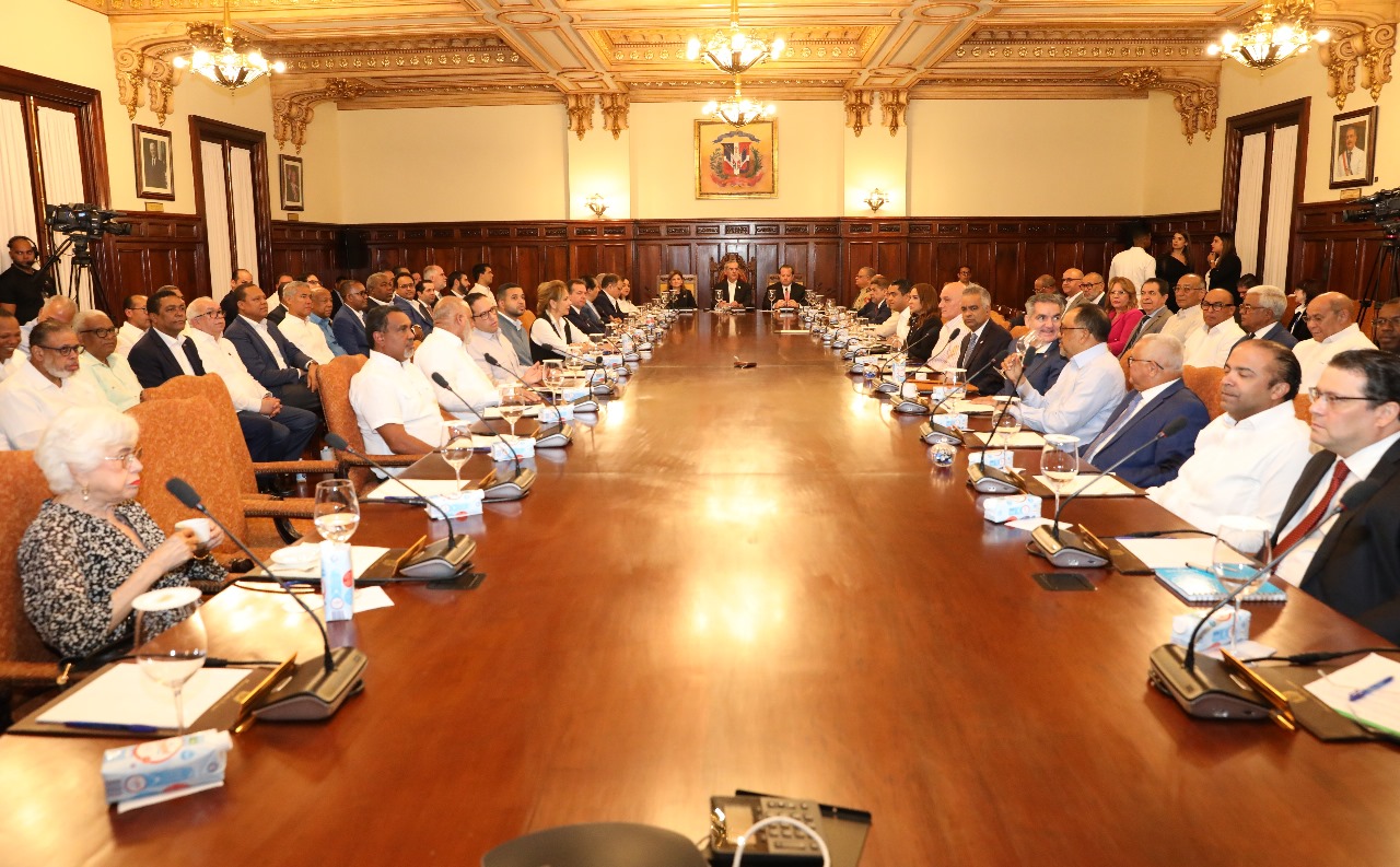 República Dominicana Avanza como Líder de Crecimiento Económico en América Latina