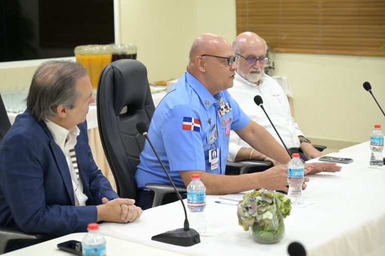 CESAC y Aerolíneas Unen Esfuerzos para Fortalecer la Seguridad Aeroportuaria y Mejorar la Experiencia del Pasajero