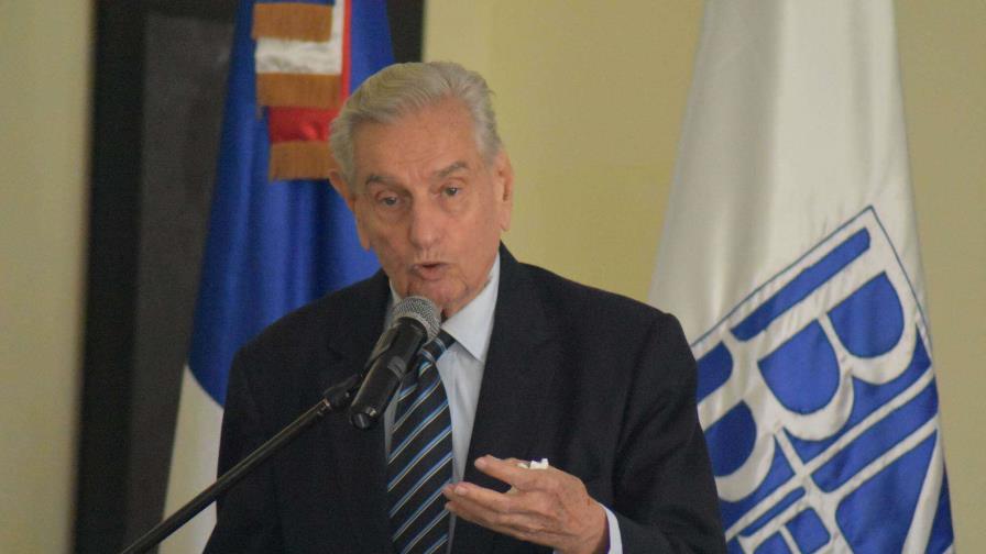 Fallecimiento de Federico Henríquez Grateraux: Un legado en el periodismo y la literatura