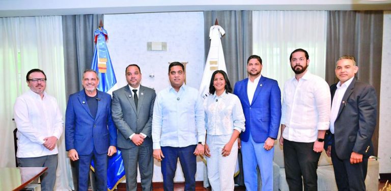 Ministro de Deportes impone veto a academias no regularizadas