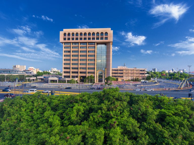 Banco Popular lamenta la tragedia en Jet Set