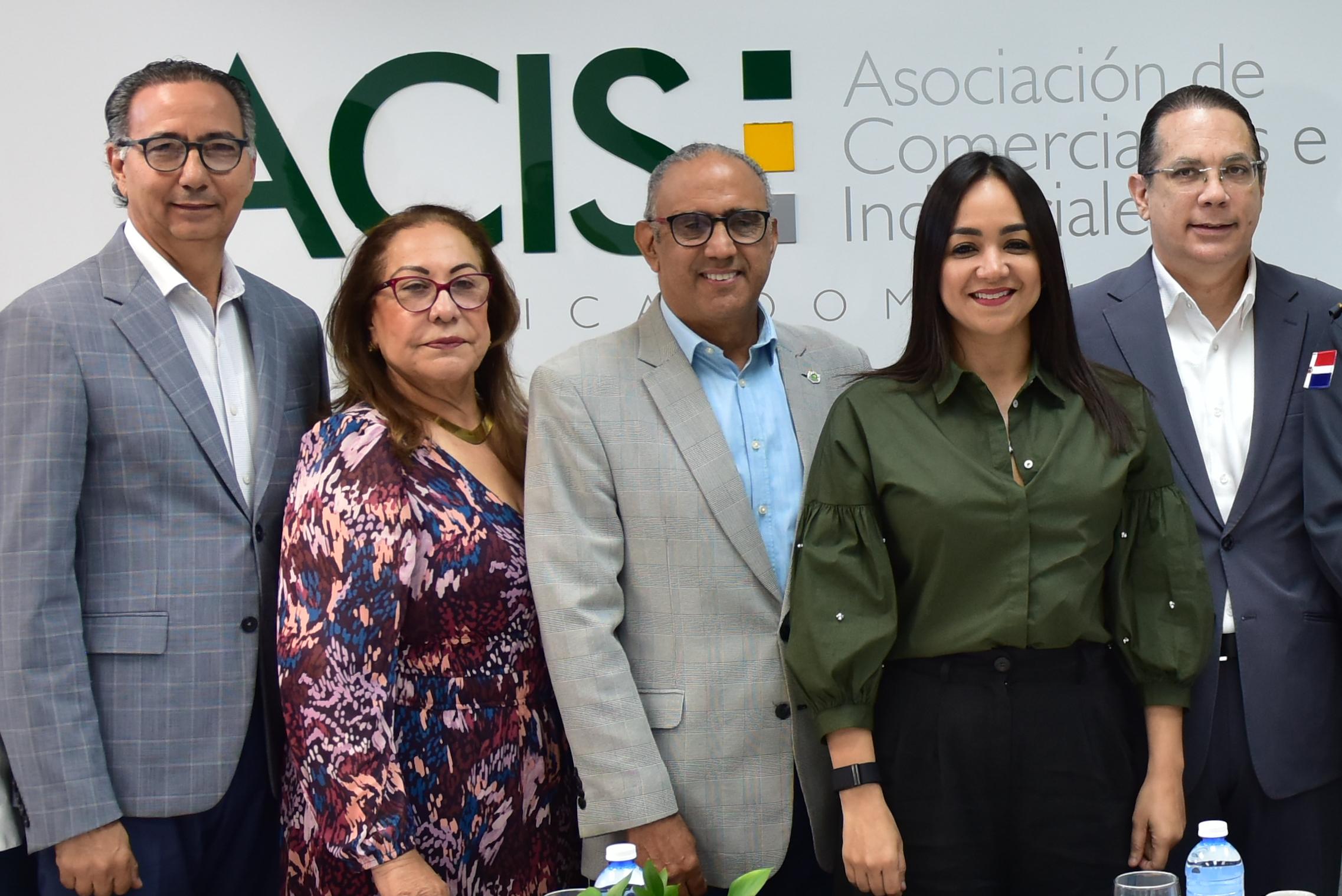 Faride Raful destaca avances en seguridad en Santiago y anuncia nuevos programas preventivos