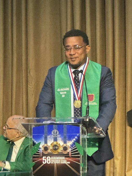 Joel Ramírez es exaltado al Pabellón de la Fama del Deporte Dominicano en baloncesto