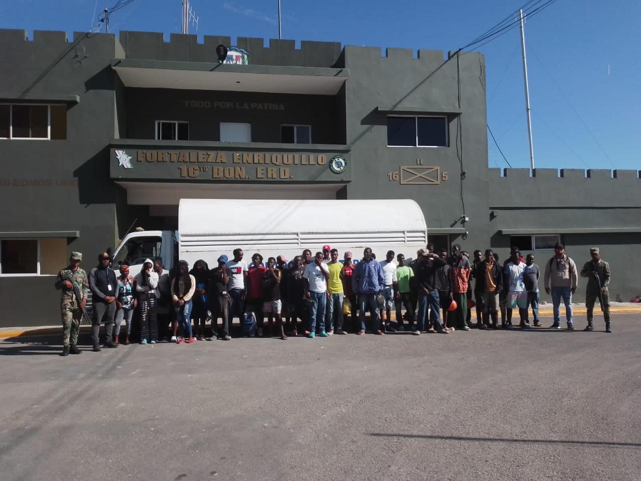 El Ejército de República Dominicana Detiene a 86 Personas por Tráfico de Indocumentados en Operativos Recientes