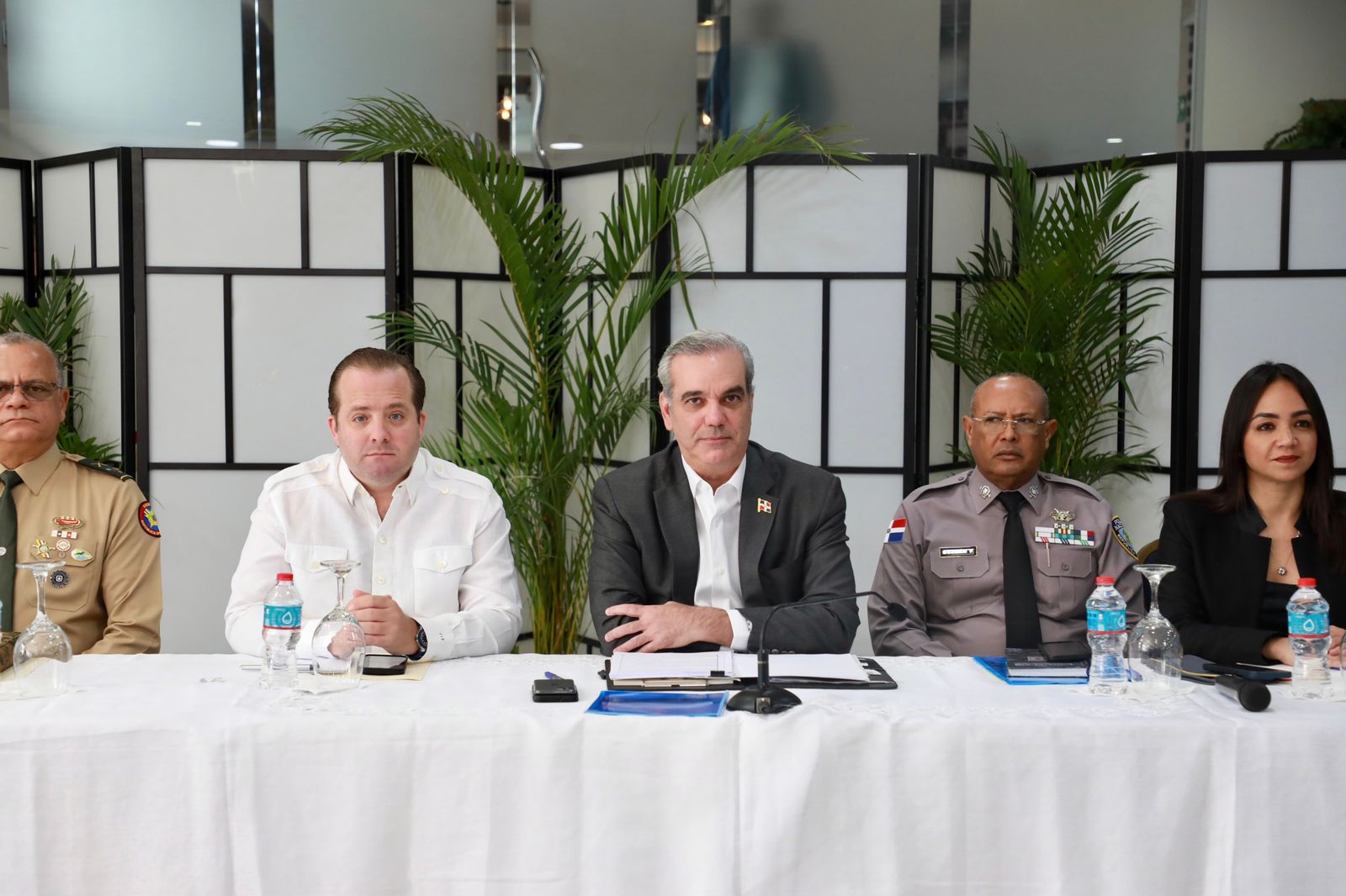Presidente Luis Abinader lidera reunión clave para fortalecer la Seguridad Ciudadana en República Dominicana