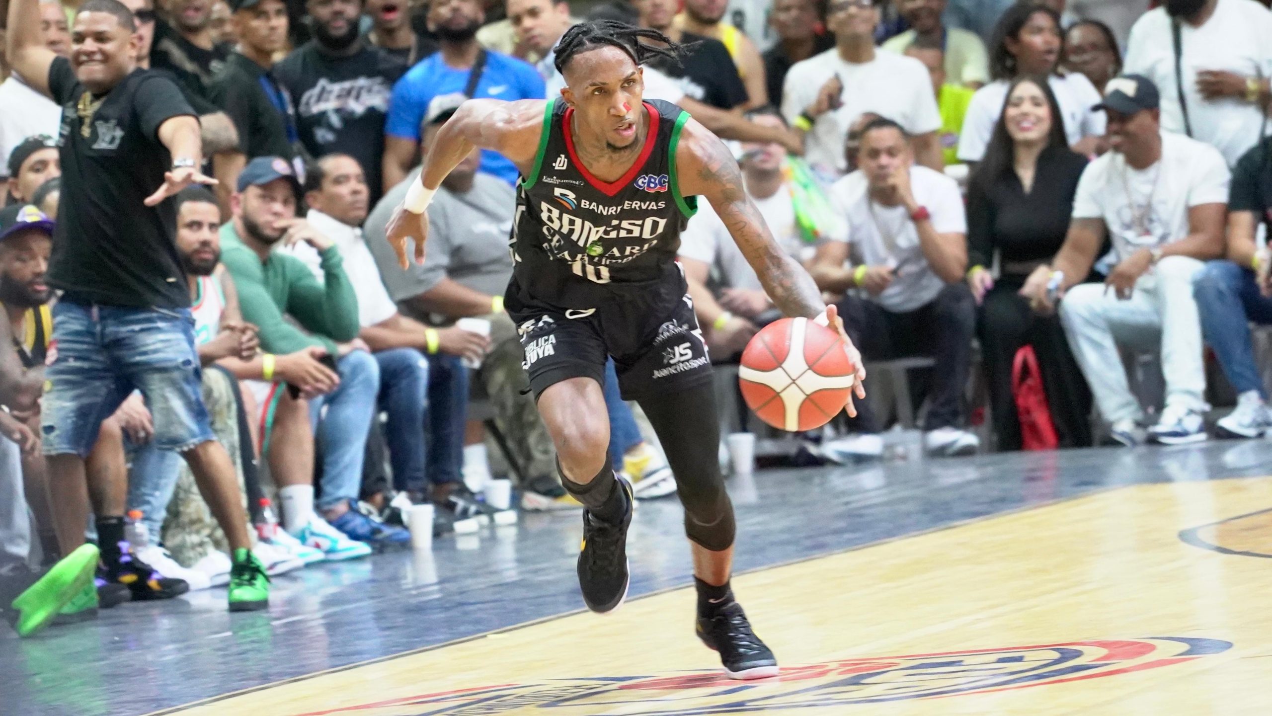 Bameso a un paso del campeonato tras espectacular victoria sobre Mauricio Báez en la final del TBS Distrito 2024