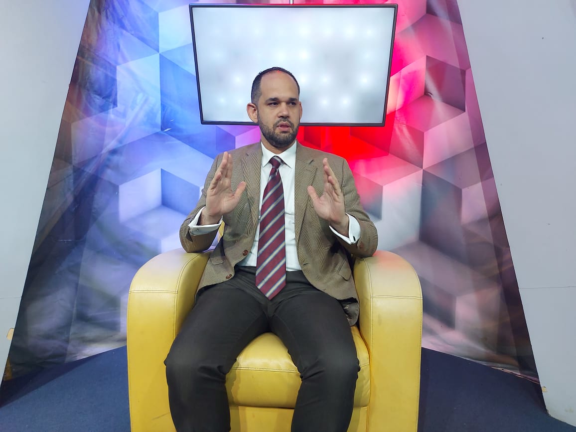 Domingo Jiménez Denuncia Derroche de Recursos Públicos en Alquiler de Edificio para la OGTIC