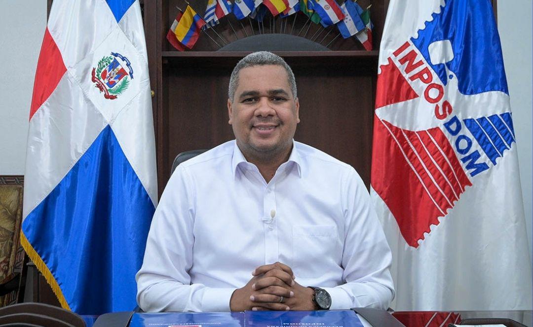 Abogado Oliver Batía Denuncia Incumplimiento de Derechos Laborales en INPOSDOM y Exige Cumplimiento de Sentencias Judiciales